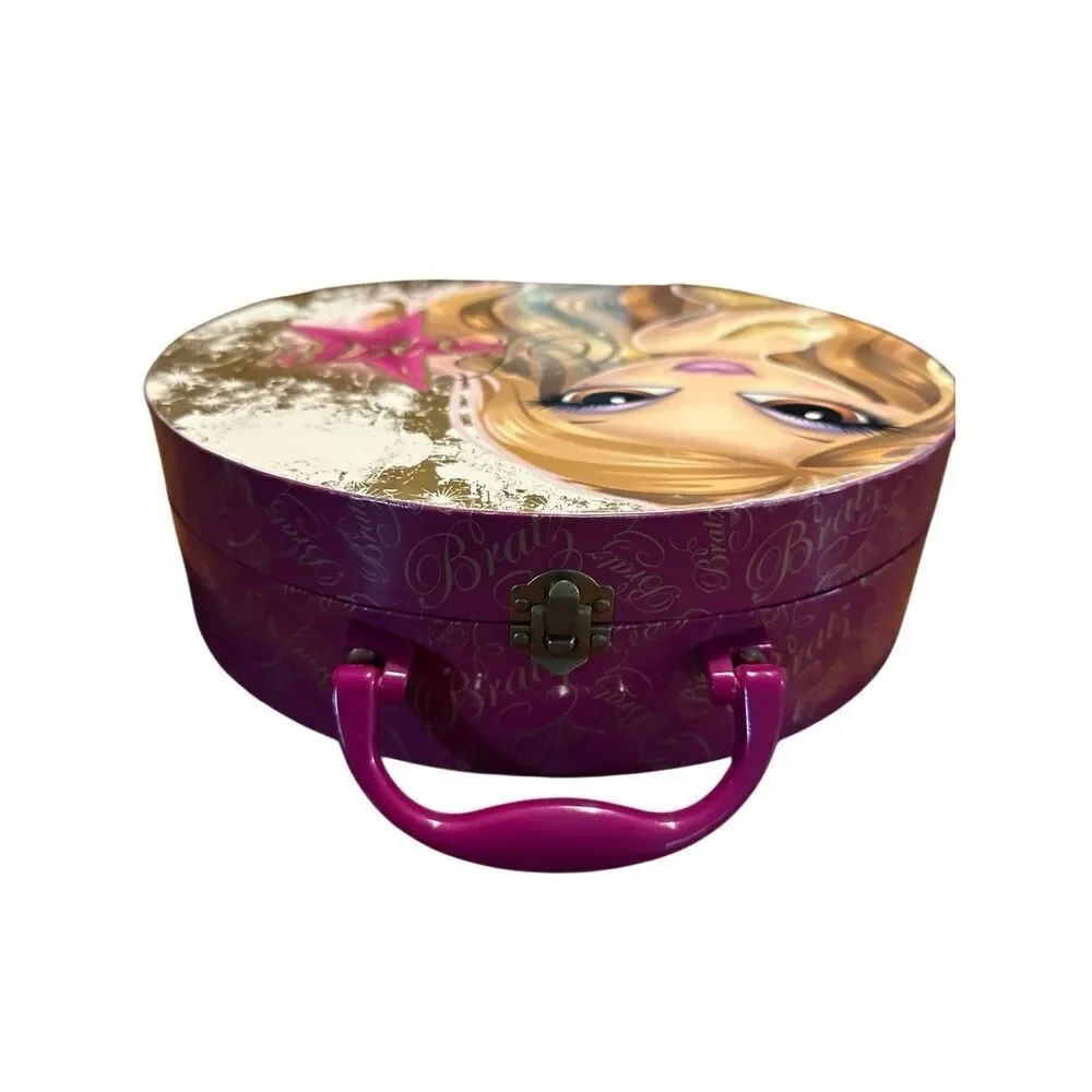Bratz The Movie Yasmin Cloe Carrying Storage Case Makeup Box Retro Y2K